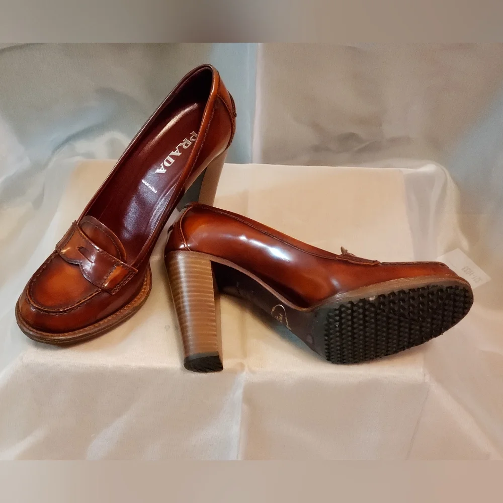 Prada heels size 36/6 copper red stacked 3.5" heels - Picture 3 of 8